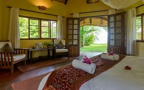 Makuzi Beach Lodge  5*
